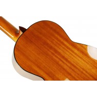 Классическая гитара со звукоснимателем ADMIRA MALAGA E